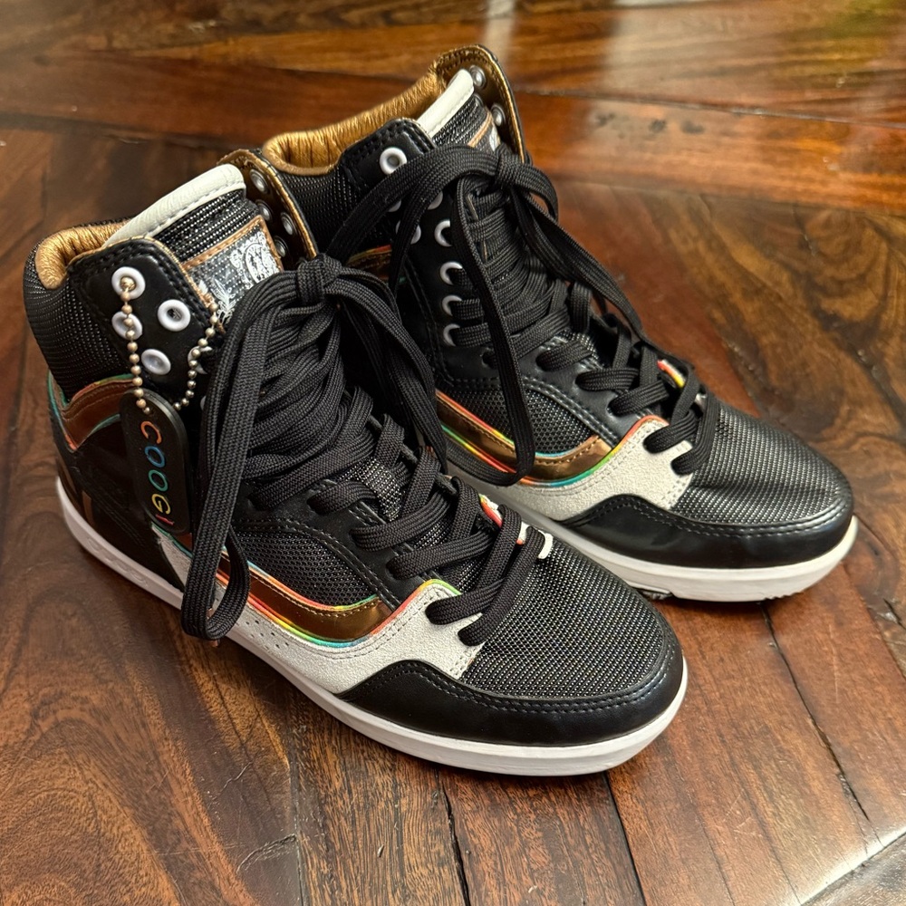 COOGI Australia Hi Top Sneakers Black Kids Size 6